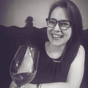 Dr. Rebecca Lawrence is a wine educator, running enthusiast, podcaster, and the Head of Editorial for Wine and Hip Hop. She and Rose Thomas discuss minor(?) wording differences in insults from Verona and Friuli, Rebecca's BBC accent, rap in wine study, and the best advice for people with dreams to get started in wine or any other grand adventure.
